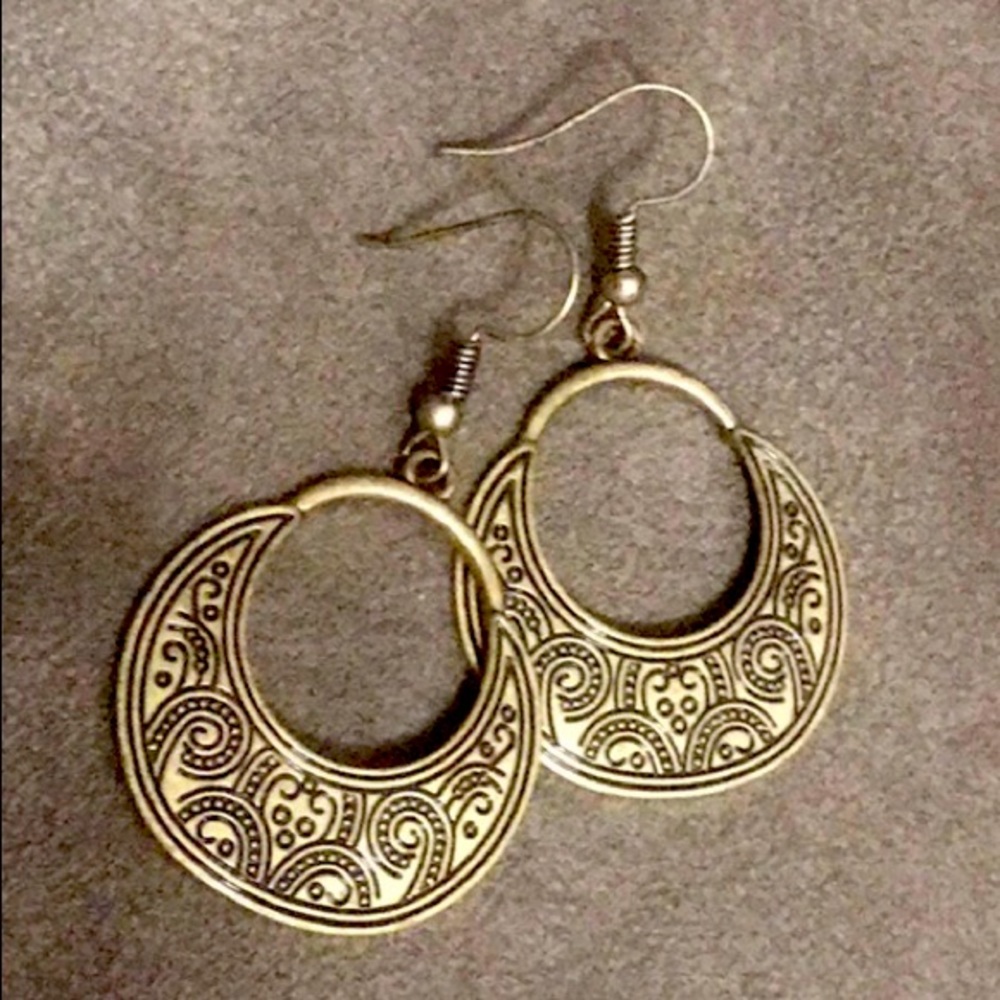 Dangling Earrings✨